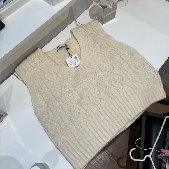 Zara cable knit vest - Picture 2 of 4